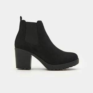 Sinsay - Členkové topánky na podpätku - Čierna