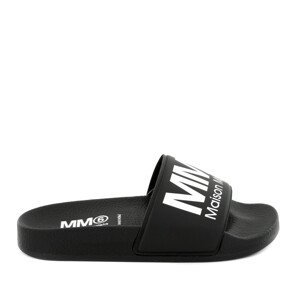 Šľapky Mm6 Contrasting Printed Logo Pvc Pool Slides Čierna 31