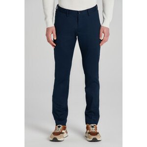 NOHAVICE GANT SLIM SPORTS CHINOS modrá 30/32