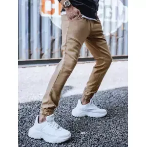 Moderné jogger tepláky vo farbe camel.