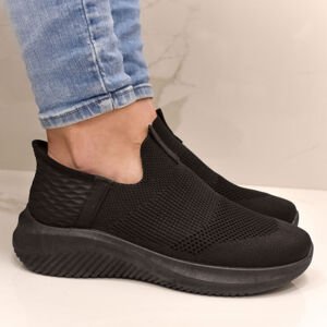 Dámske čierne SLIP-ON tenisky ARDENE