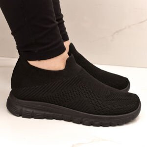 Dámske čierne SLIP-ON tenisky MARILO