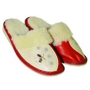 Dámske červeno-krémové zimné papuče ANTOINETTE