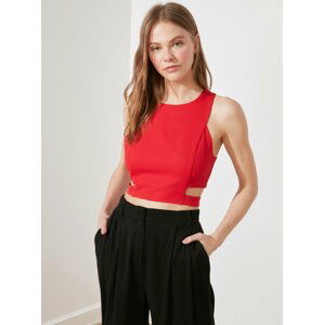 Červený crop top s priestrihmi Trendyol