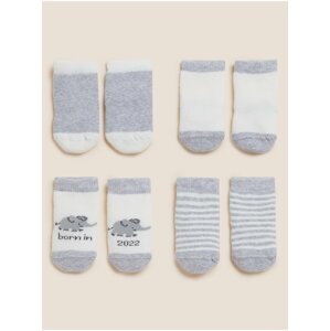 Detské ponožky s vysokým podielom bavlny a nápisom „Born in 2022“, 4 ks Marks & Spencer šedá