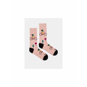 Ružové vzorované ponožky Fusakle Cyklistka v meste