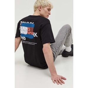 Bavlnené tričko Tommy Jeans pánsky, čierna farba, s potlačou, DM0DM18271