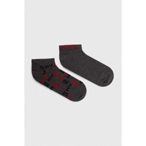 Ponožky HUGO 2-pak pánske, šedá farba
