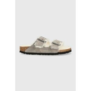 Semišové papuče Birkenstock Arizona Shearling šedá farba