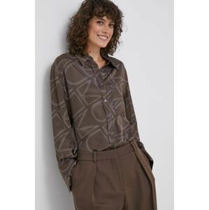 Košeľa Calvin Klein dámska, hnedá farba, voľný strih, s klasickým golierom