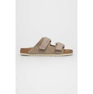 Semišové šľapky Birkenstock Uji pánske, béžová farba, 1025690