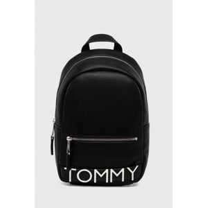 Ruksak Tommy Jeans dámsky, čierna farba, malý, s nášivkou