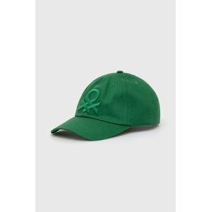 Bavlnená čiapka United Colors of Benetton zelená farba, s nášivkou