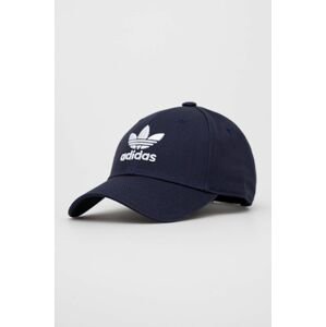 Čiapka adidas Originals tmavomodrá farba, s nášivkou