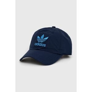 Čiapka adidas Originals HM1682 tmavomodrá farba, s nášivkou