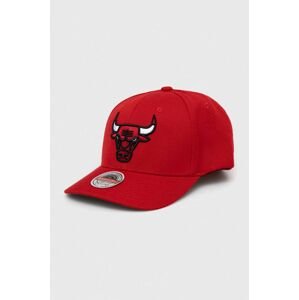 Šiltovka s prímesou vlny Mitchell&Ness Chicago Bulls červená farba, s nášivkou