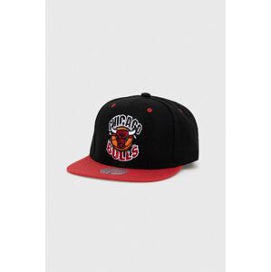 Šiltovka Mitchell&Ness Chicago Bulls čierna farba, s nášivkou