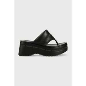 Kožené žabky Tommy Jeans SANDAL PADDED dámske, čierna farba, na platforme, EN0EN02075