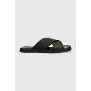 Kožené šľapky Calvin Klein CRISS CROSS SANDAL LTH pánske, čierna farba, HM0HM00950