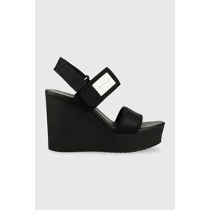 Sandále Calvin Klein Jeans WEDGE SANDAL BADGE dámske, čierna farba, na kline, YW0YW01028