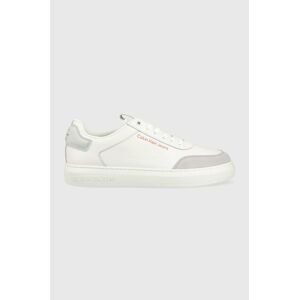 Kožené tenisky Calvin Klein Jeans CASUAL CUPSOLE HIGH/LOW FREQ biela farba, YM0YM00670