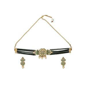 SOHI Sada šperkov 'Shridhar'  zlatá / zelená / čierna / perlovo biela