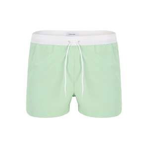 Calvin Klein Swimwear Plavecké šortky  pastelovo zelená / biela