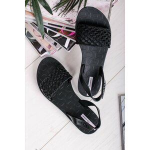 Čierne gumené sandále Breezy
