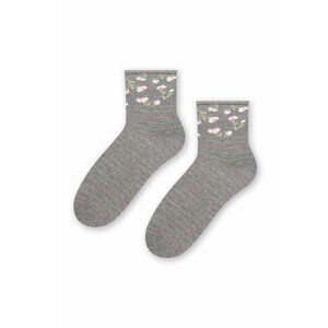 Sivé kvetované ponožky 099