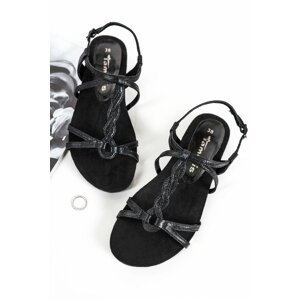 Čierne nízke sandále 1-28140