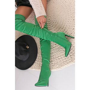 Zelené čižmy nad koleno na tenkom podpätku Cristina