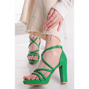 Zelené sandále na hrubom podpätku Tiril