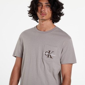 Calvin Klein Jeans Monologo Pocket Tee Perfect Taupe