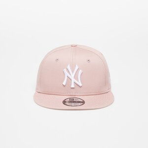 New Era New York Yankees League Essential 9FIFTY Snapback Cap Pink
