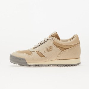 New Balance Rainier Sand