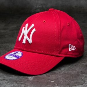 New Era K 9Forty Child Adjustable Major League Baseball Basic New York Yankees Cap Scarlet/ White