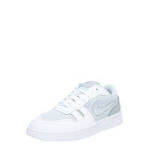 Nike Sportswear Nízke tenisky 'SQUASH-TYPE'  svetlosivá / biela