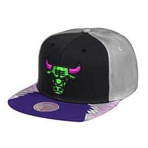 Mitchell & Ness snapback Chicago Bulls Day 5 Snapback black/grey